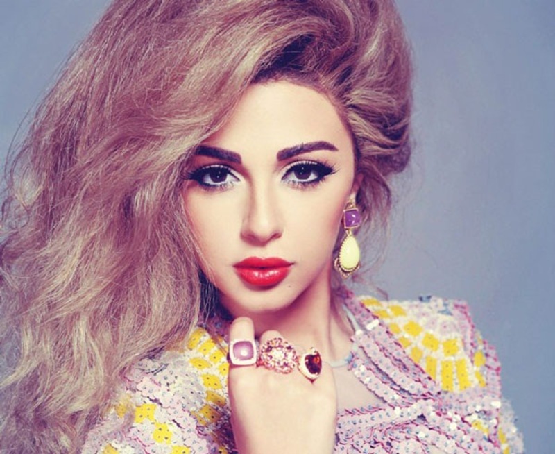 بالصورة: شاهدوا غرفة ميريام فارس فور ولادتها بالمستشفى وحارس شخصي ضخم على الباب!